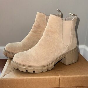 Steve Madden Suede Howler boots